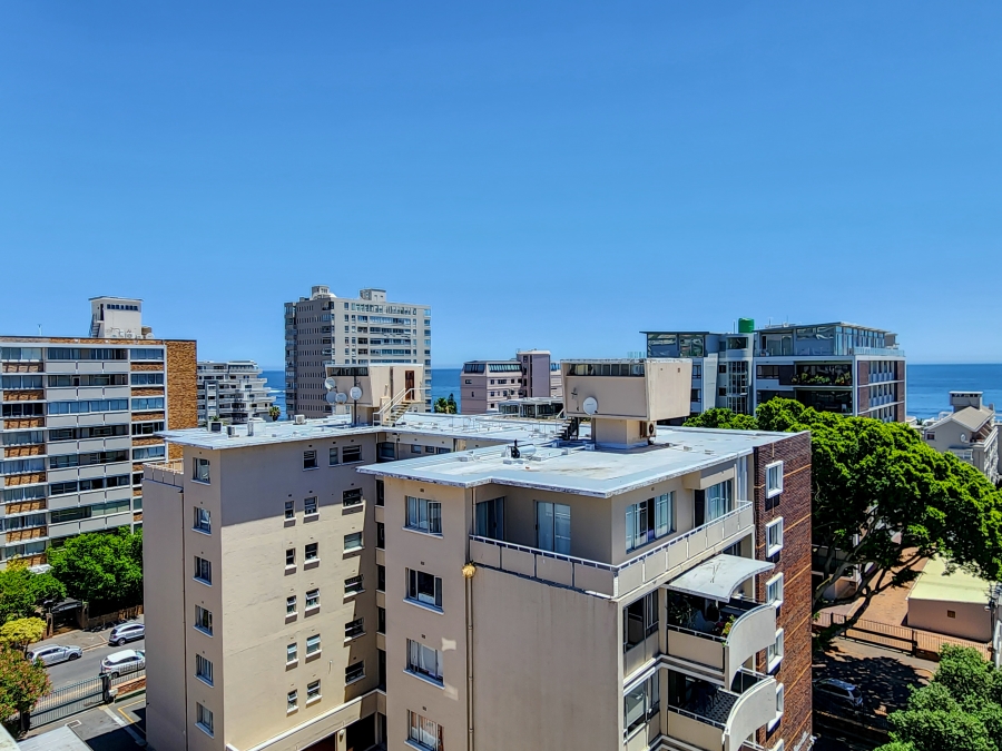 4 Bedroom Property for Sale in Sea Point Western Cape